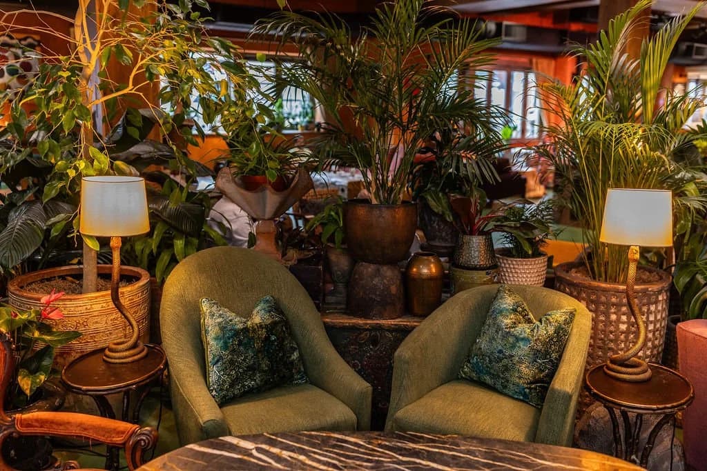 Hearth Food Garden, the lounge in service
