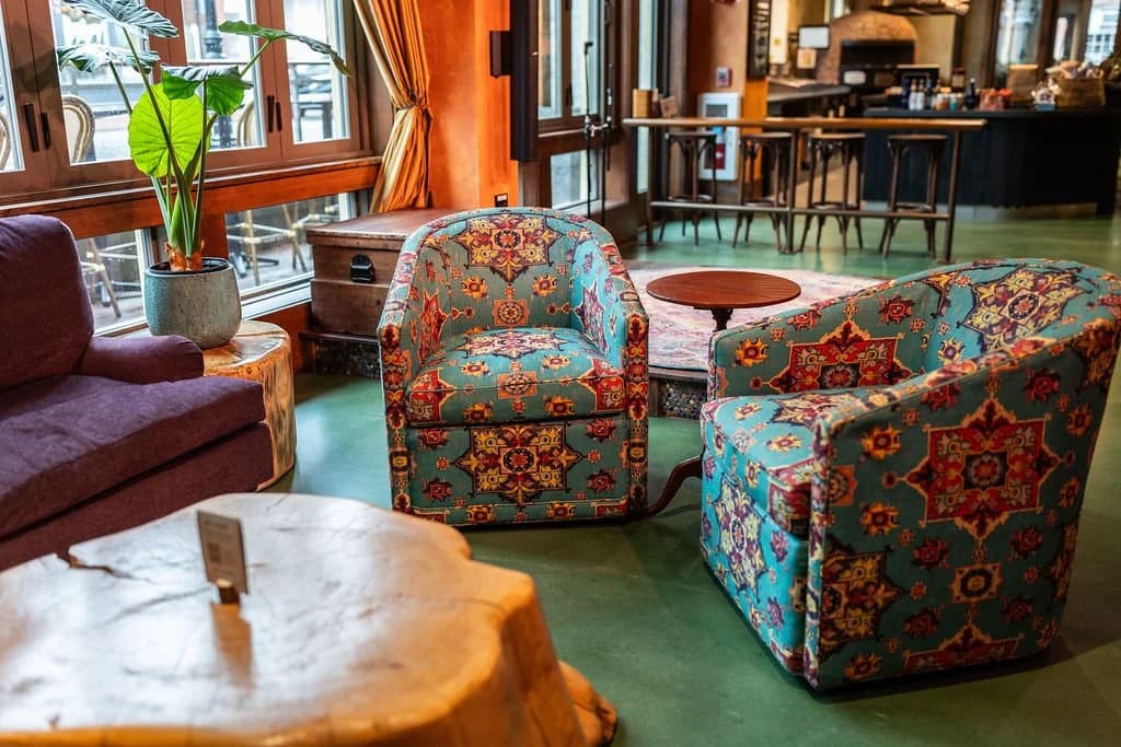 Hearth Food Garden, the stage lounge swivel chairs